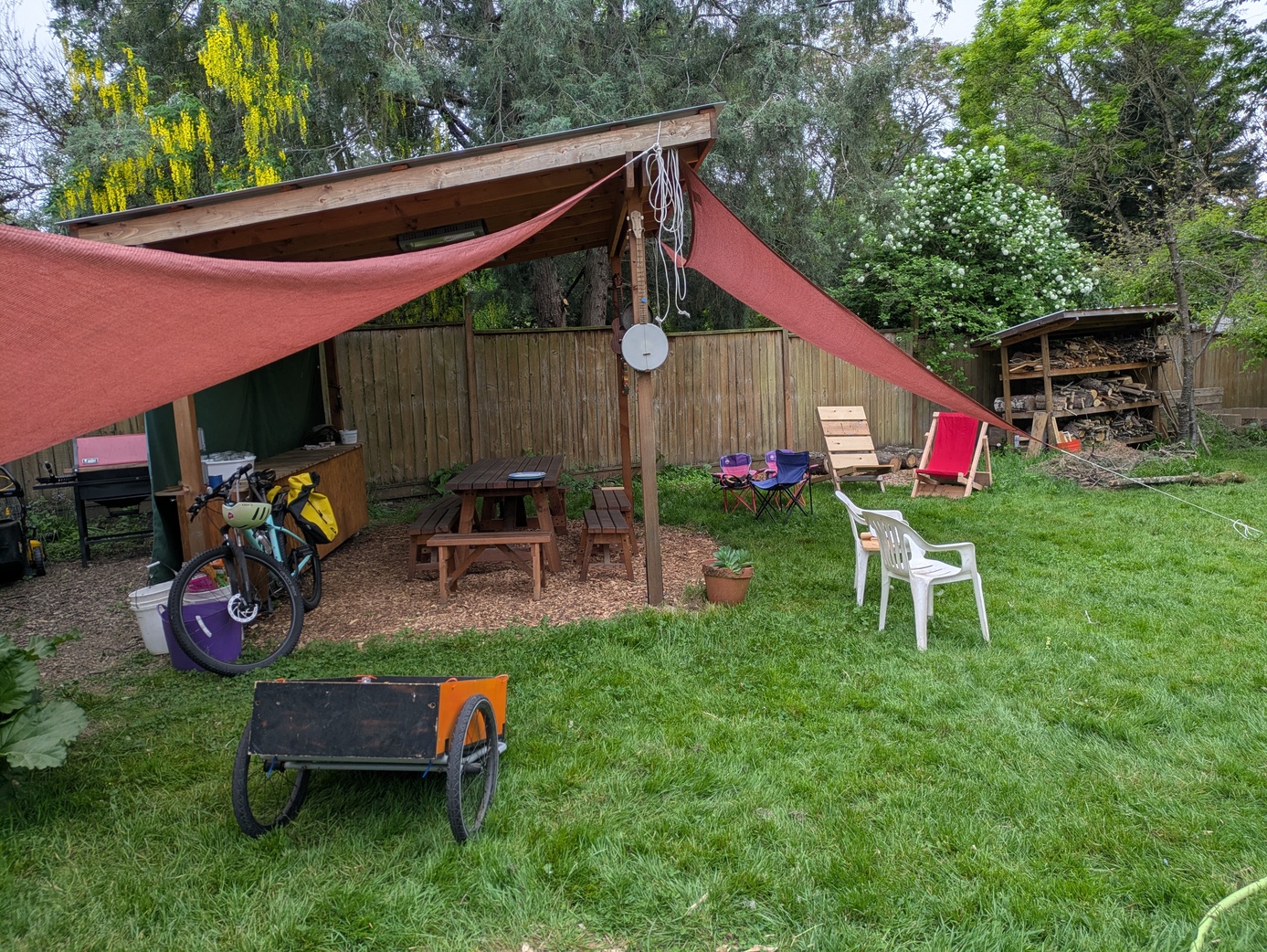 pergola.small.jpg